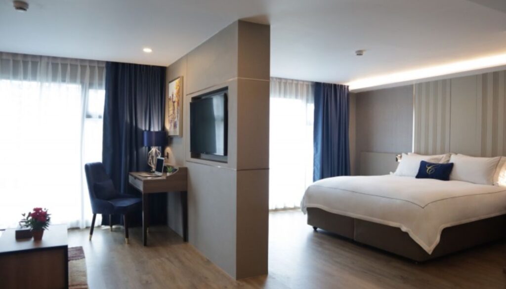 Glow 5-Centropolis Suite3