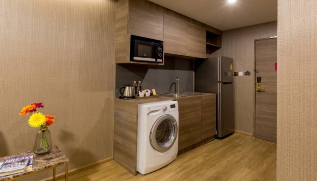 Glow 5 Premier Suite1