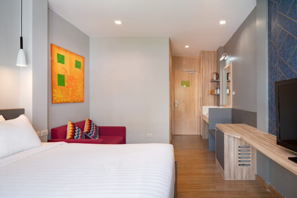 PremierRoom-04-scaled