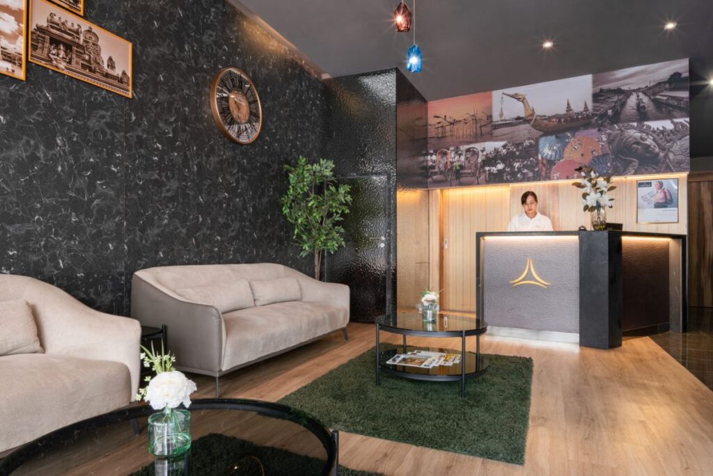 AspiraGemsCenterSilom-05-scaled (1)