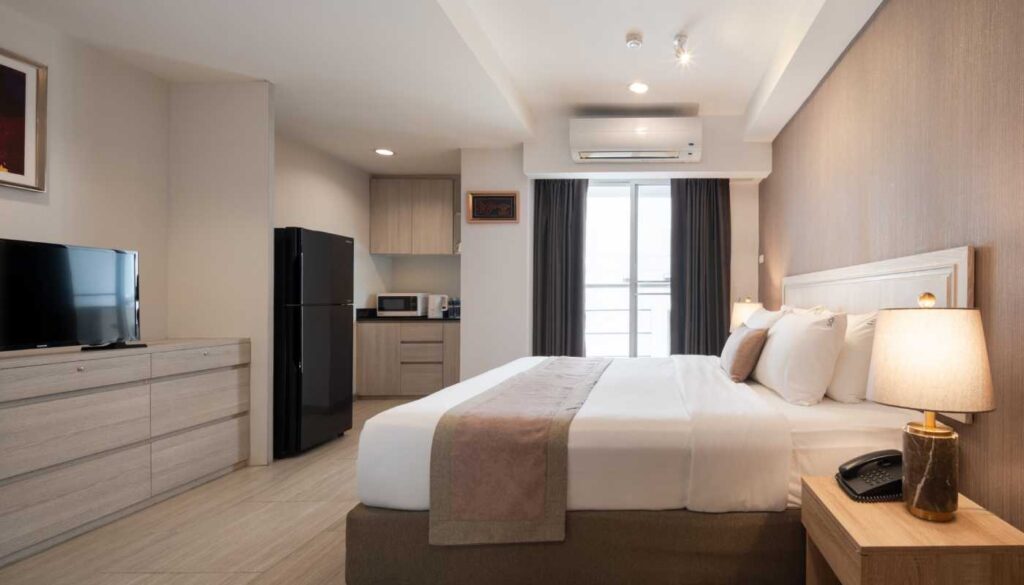 AspiraRuamrudee-Studio2