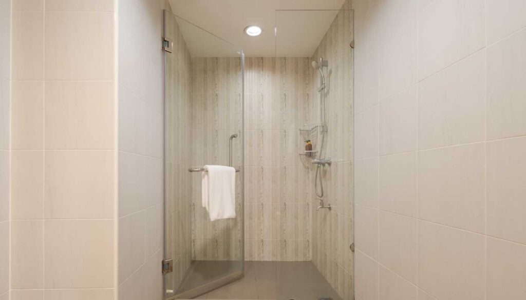 AspiraRuamrudee-Studio4