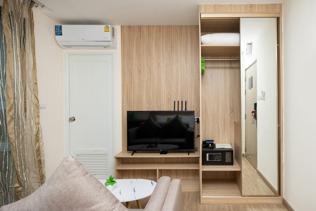 Deluxe-Room-Living-6