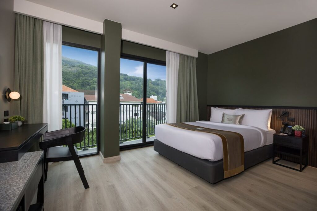 Room 401 (2),4QANmEIFtfM=