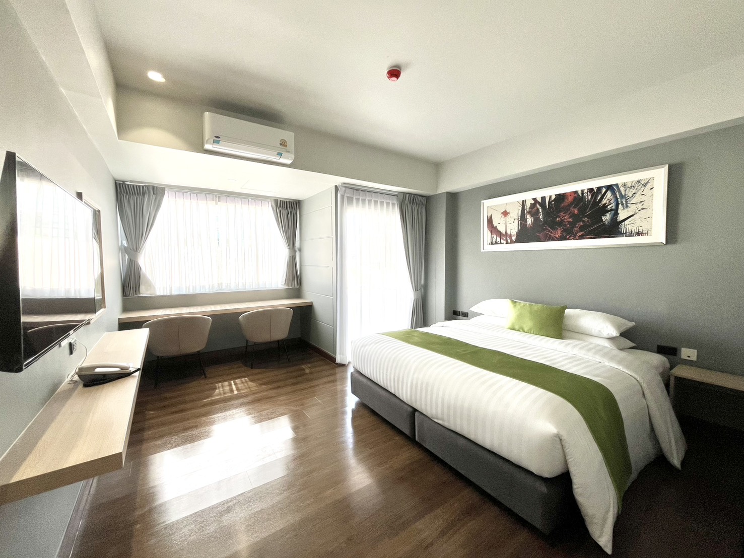 two-bedroom-thapra-king-size bed